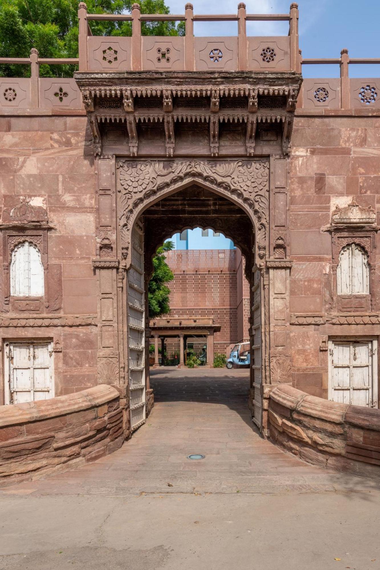 Отель Raas Jodhpur Джодхпур Экстерьер фото